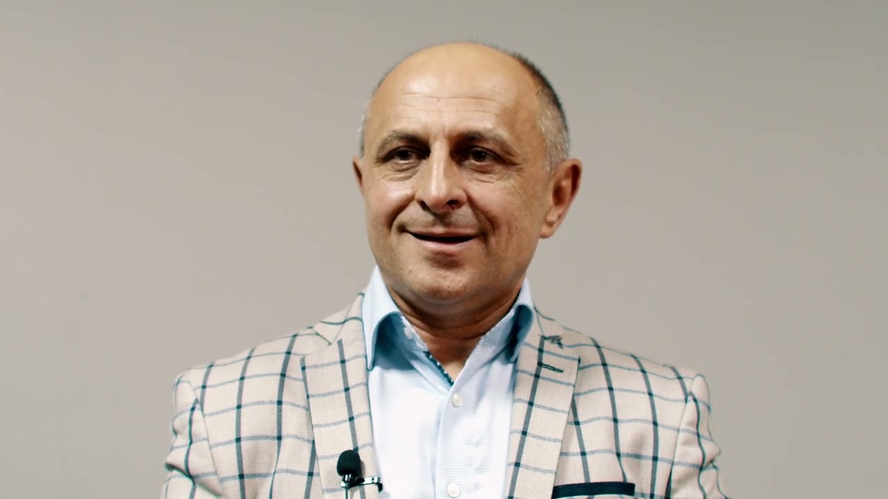 Când viața se schimbă într-o clipă: povestea fraților care au trecut prin experiența unui AVC