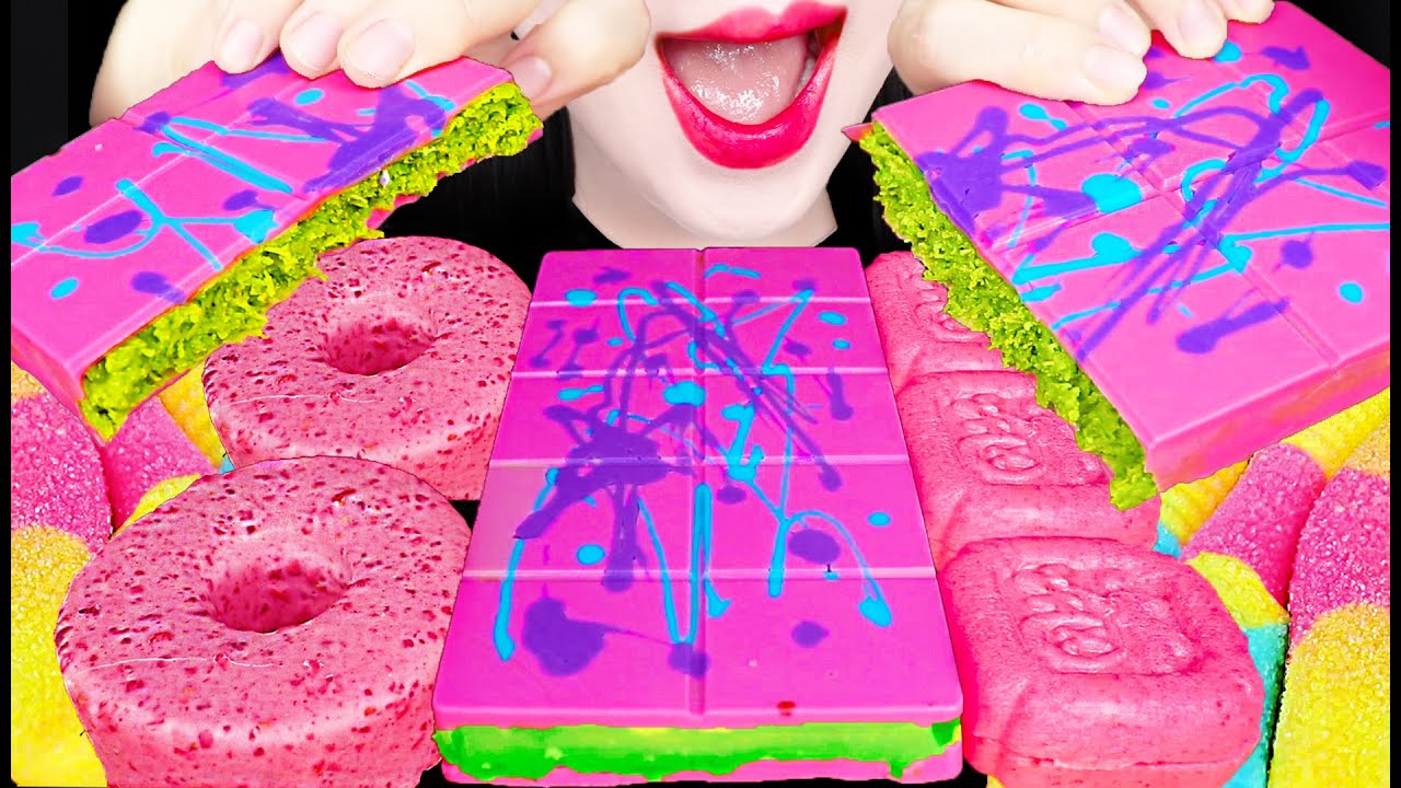 ASMR Pink Dubai Chocolate Pistachio Dessert 핑크 두바이 초콜릿 먹방 Mukbang, Eating