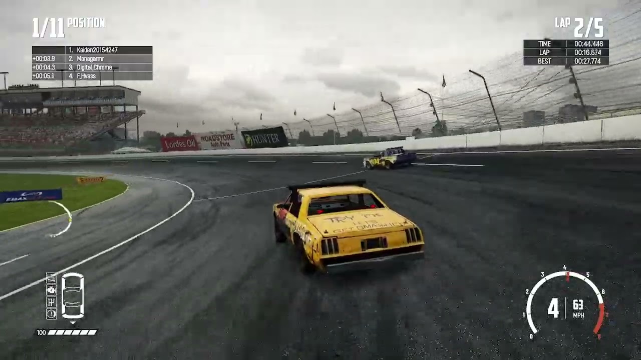 doing a race in wreckfest