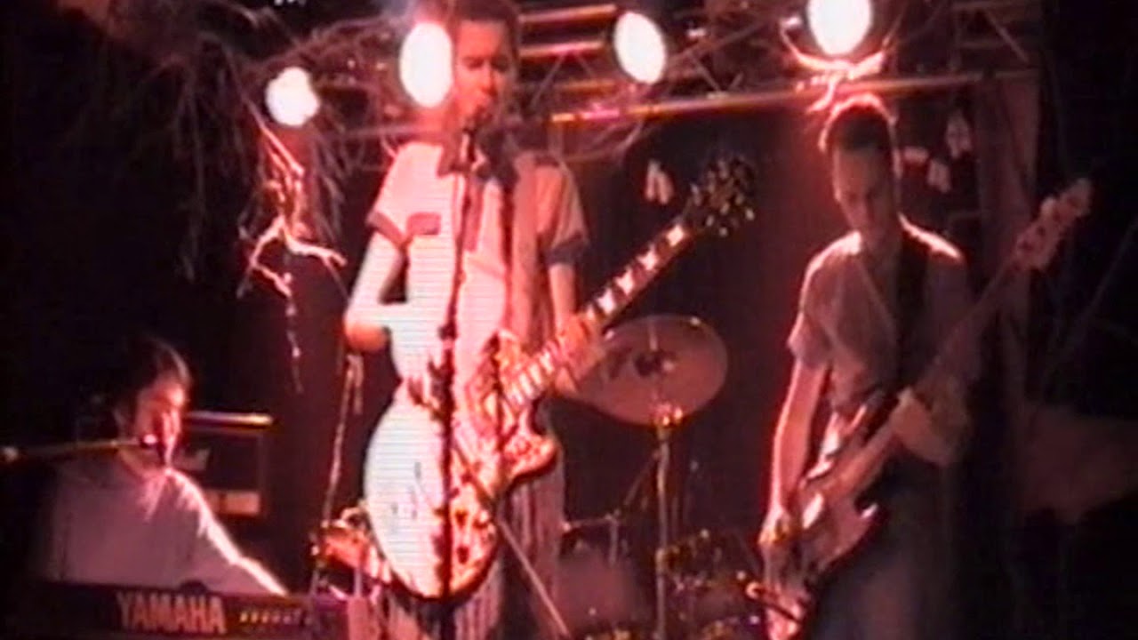 Sigur Rós - E-bow |  Live at Gaukur Á Stöng (Gaukurinn), Reykjavik 1999 (1080p, 50fps)