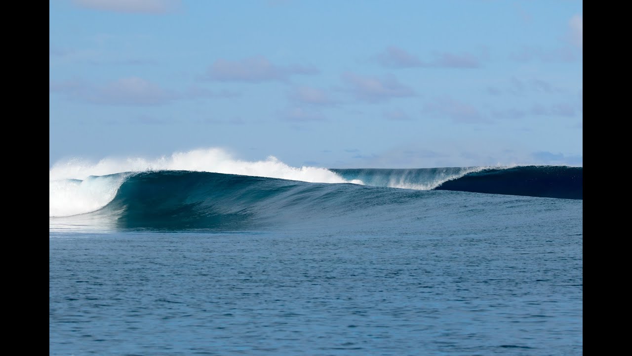 Surfing Telescopes Mentawai April 2016