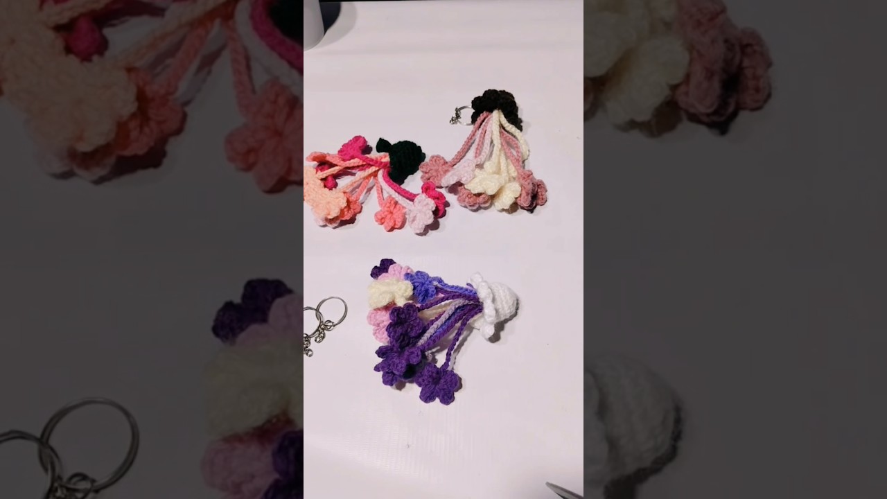 🌸 Mini Crochet Flower Keychain Magic!#cute#beautiful#Flower#keychain#Diy#handmade#Herhobby#