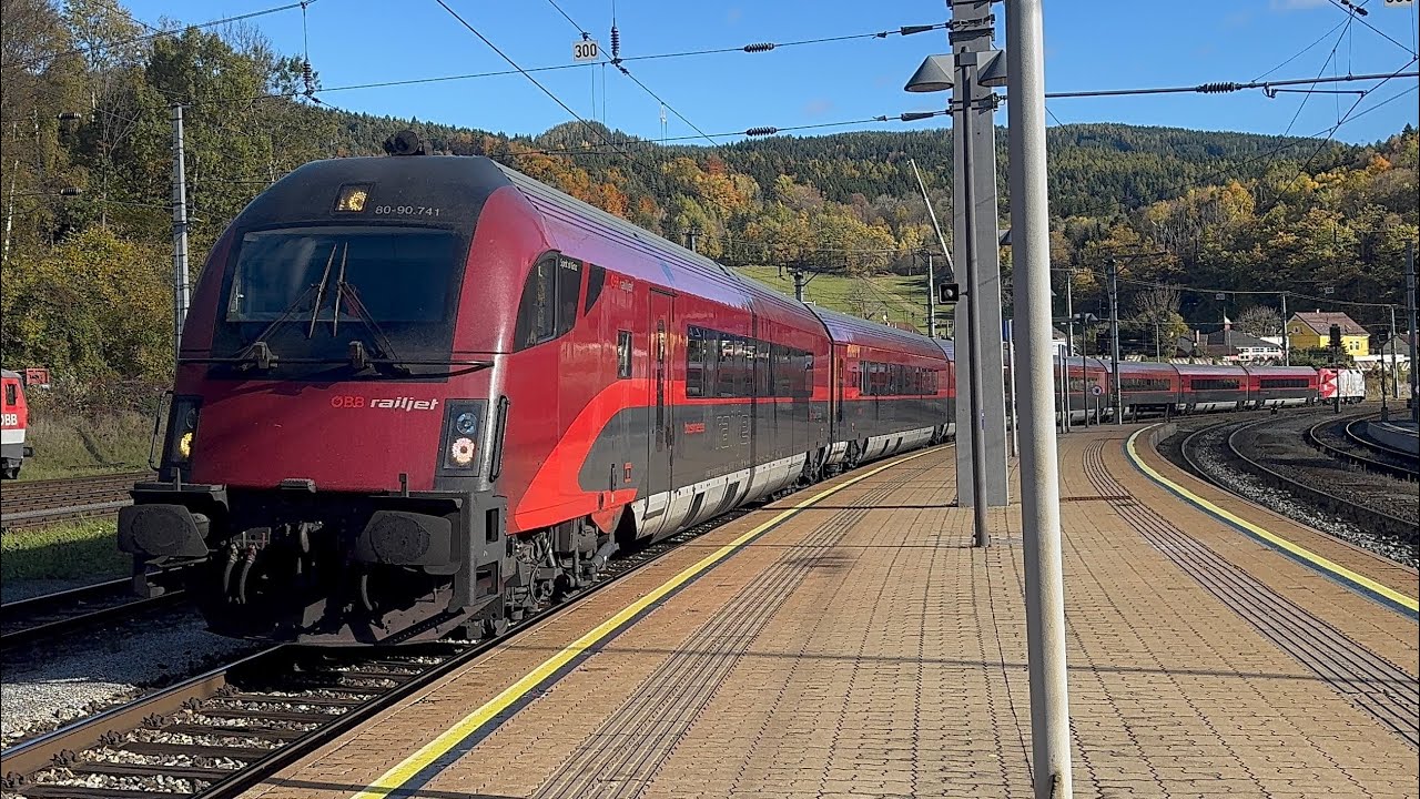 Einfahrt ÖBB RJ 164 “Transalpin” Graz Hbf - Ötztal in Leoben Hbf (24.10.2025, 4K HDR)