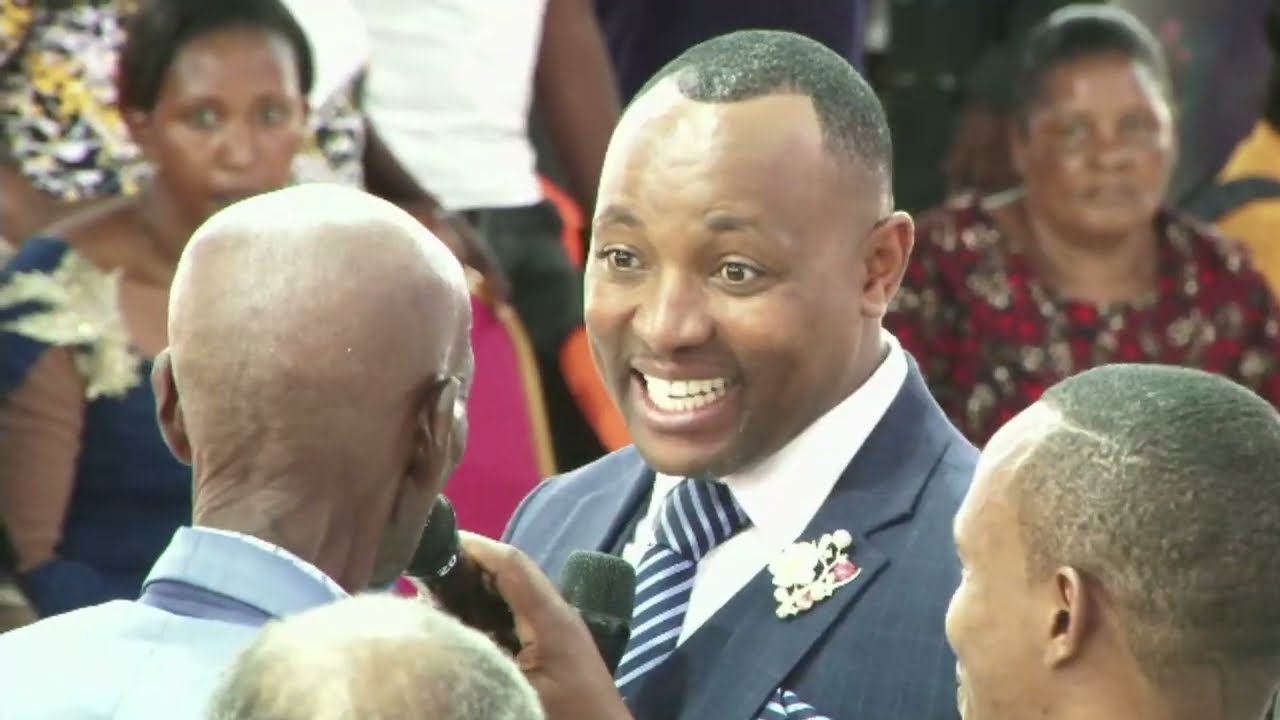 Gukas of JCM made the whole church to crack with laughter as they take foodstuffs