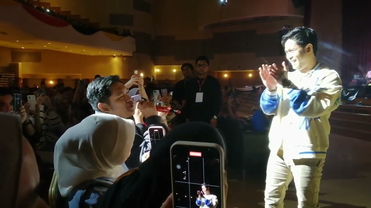Cakra Khan concert at Kuching, Malaysia 2023著名印尼歌手来砂拉越大学演唱会！观众都听出耳油。好像，我是唯一的华裔粉丝？