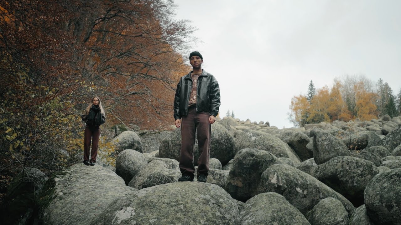 Robi - Напукани ръце (Official Video)