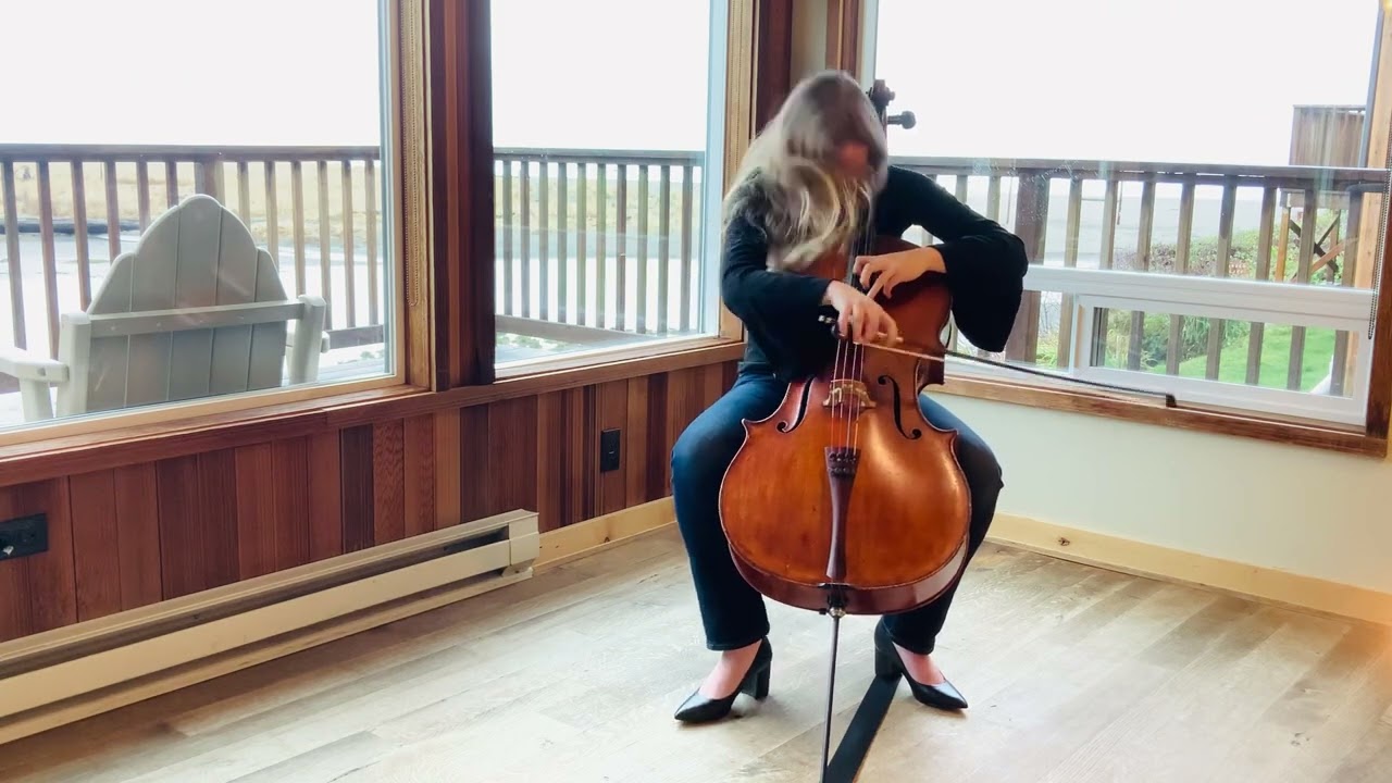 Nina Shekhar: Cajón, cellist Olivia Marckx