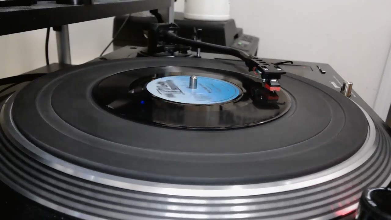 Jackie Brown – Miss Hard To Get