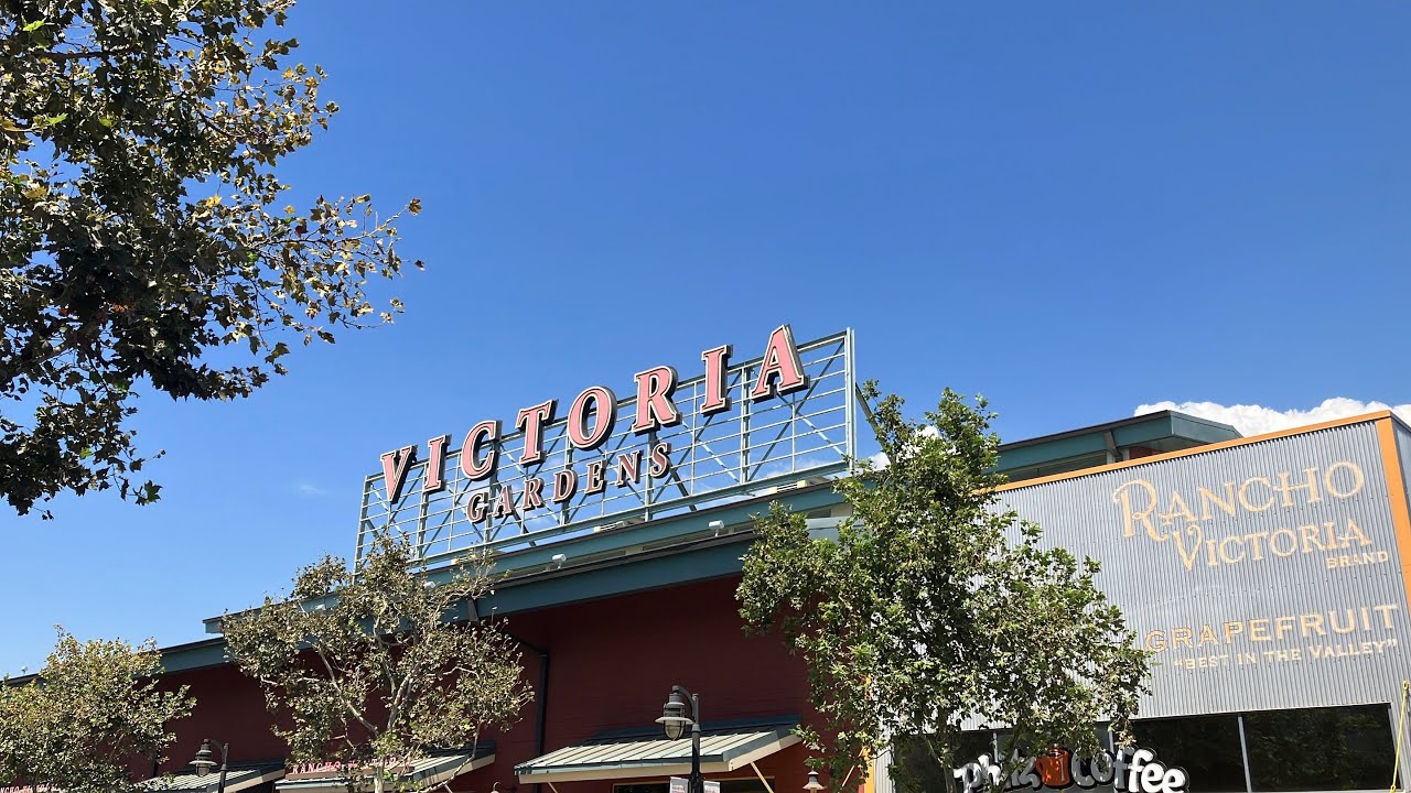 Walking Around Victoria Gardens in Rancho Cucamonga