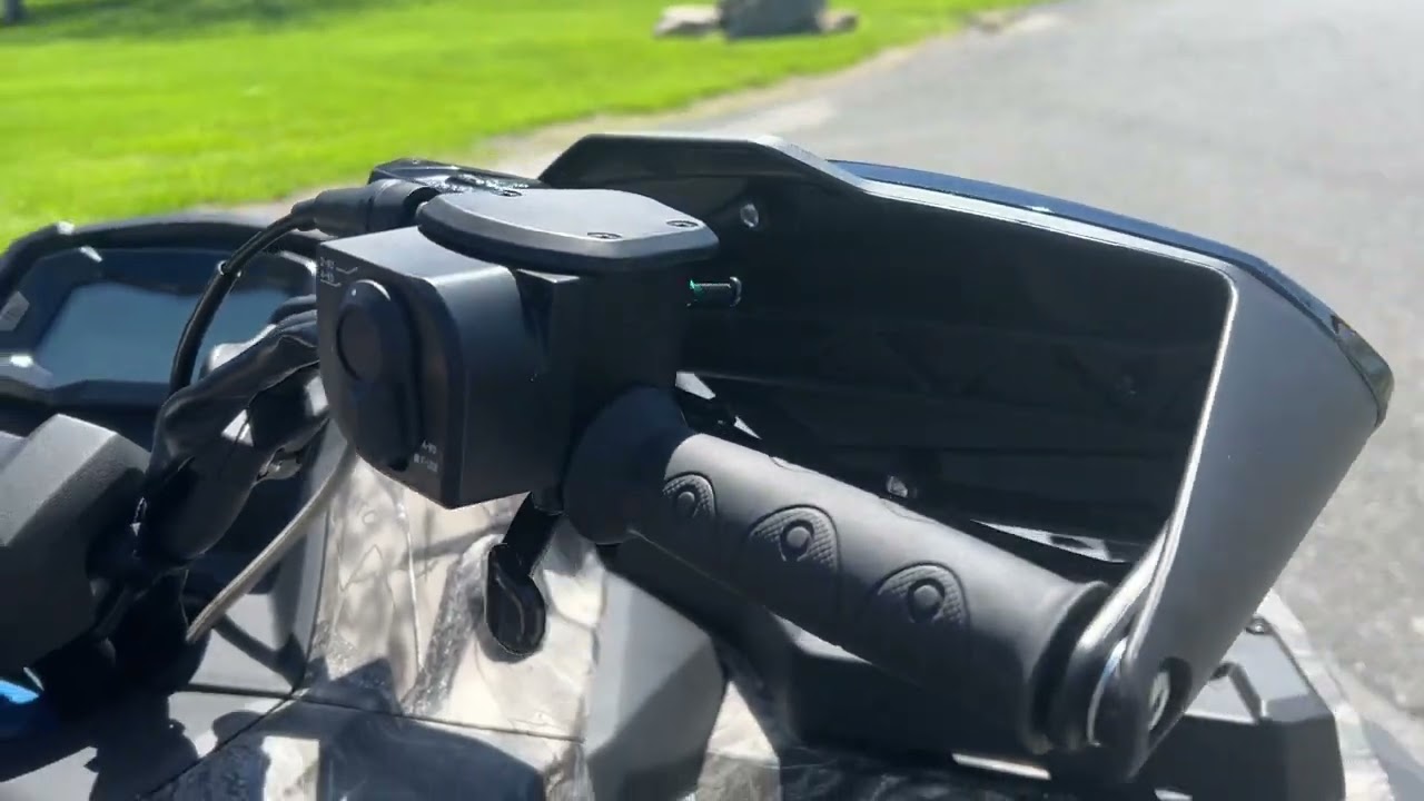 2022 CFMoto CForce 800 EX Camo - Walk Around