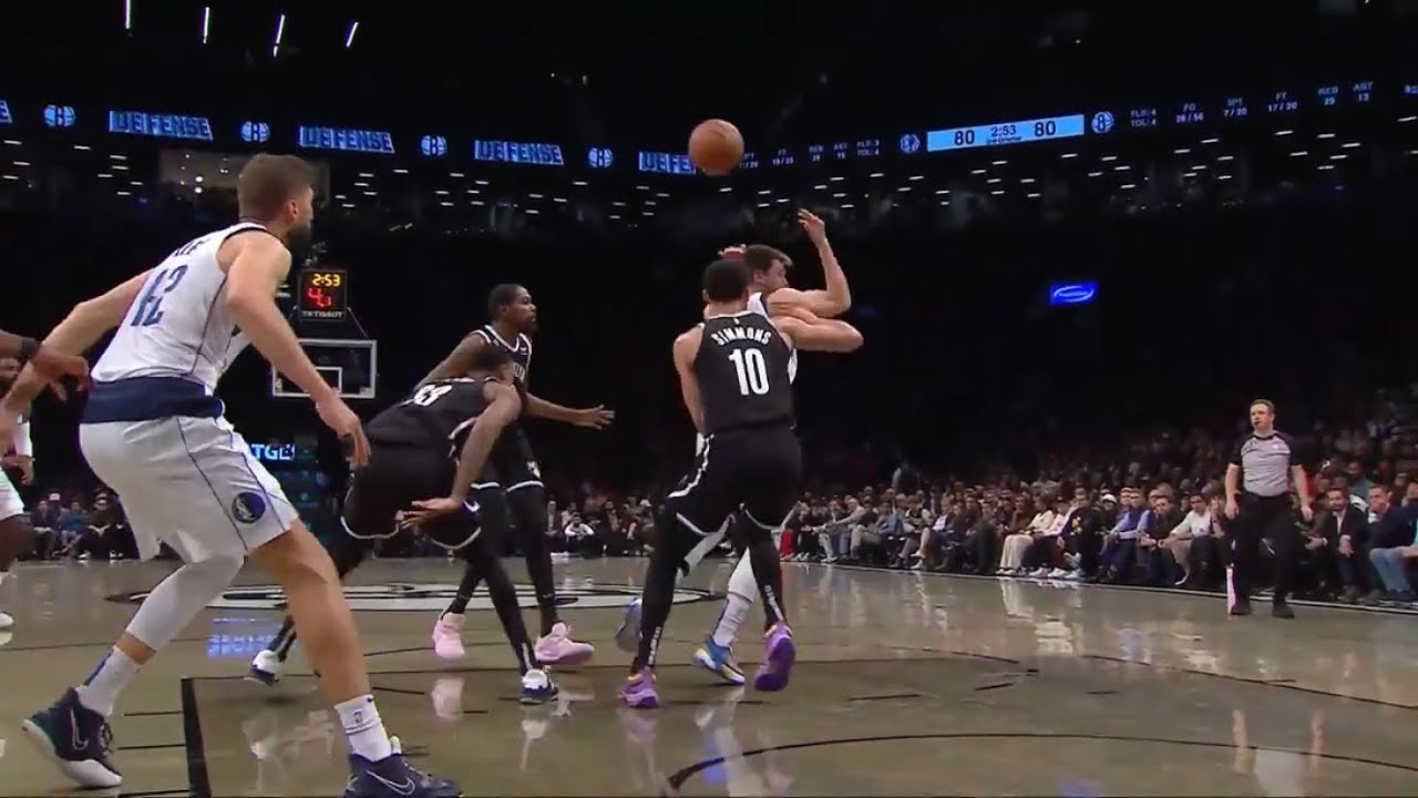 Incredible NO LOOK PASS by Luka Doncic against the Nets!