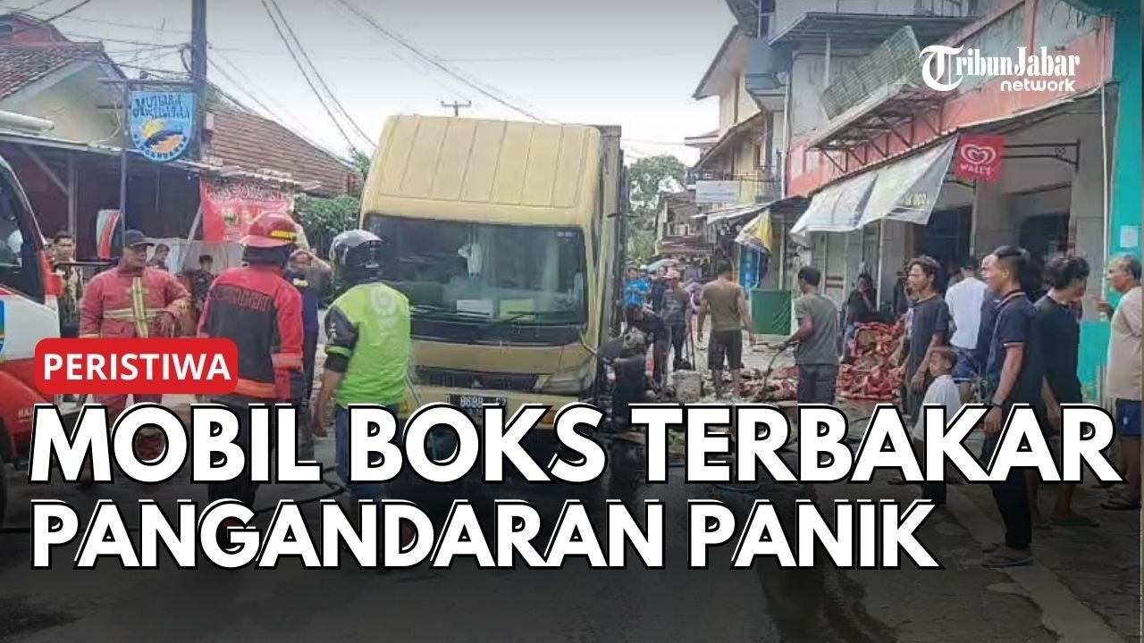 Bikin Panik! Mobil Boks Terbakar Hebat di Kawasan Wisata Pangandaran, Diduga Korsleting Listrik
