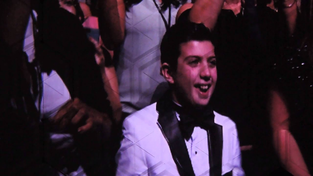 Justin Timberlake receives bow tie from 10-year-old fan, Sal