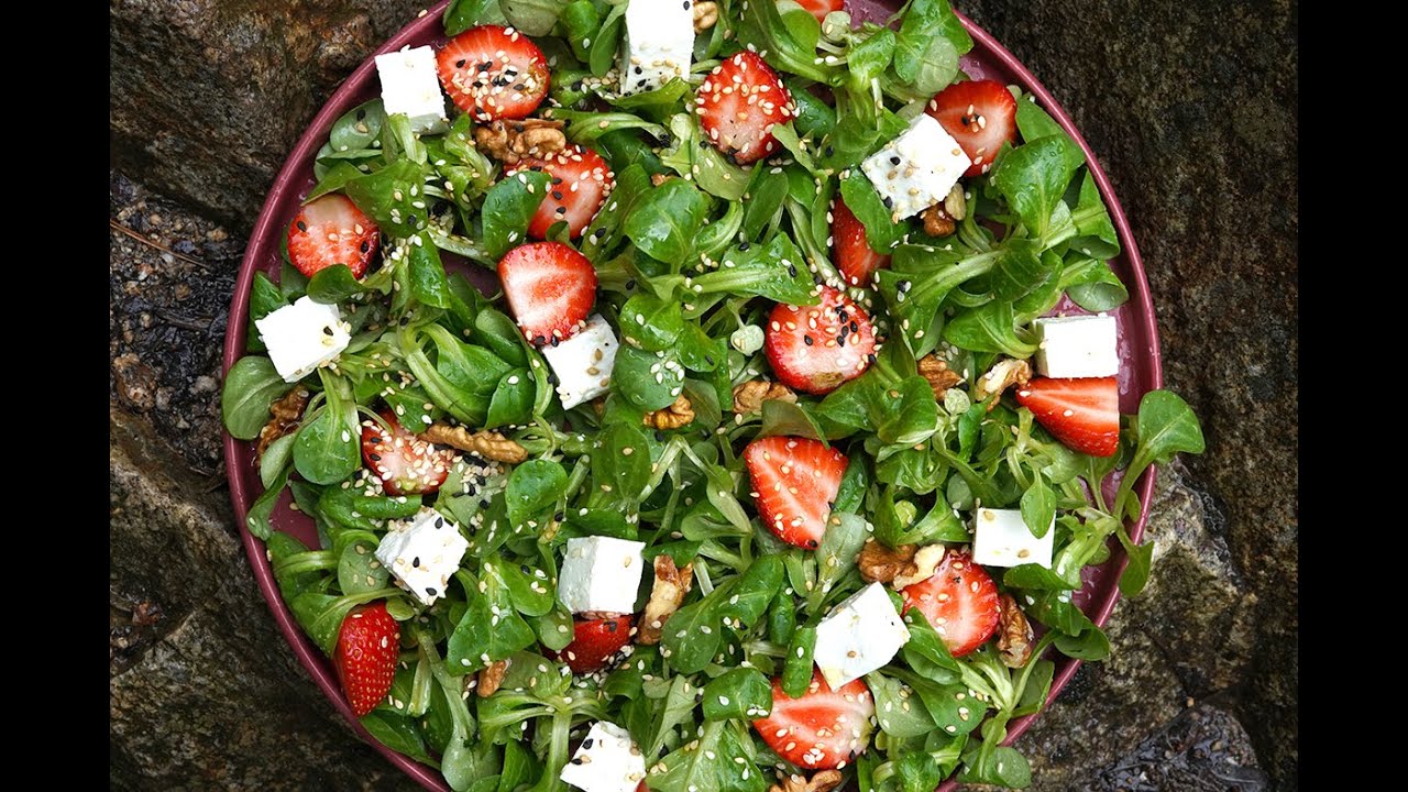 Salade forestière ( salade de fraises )