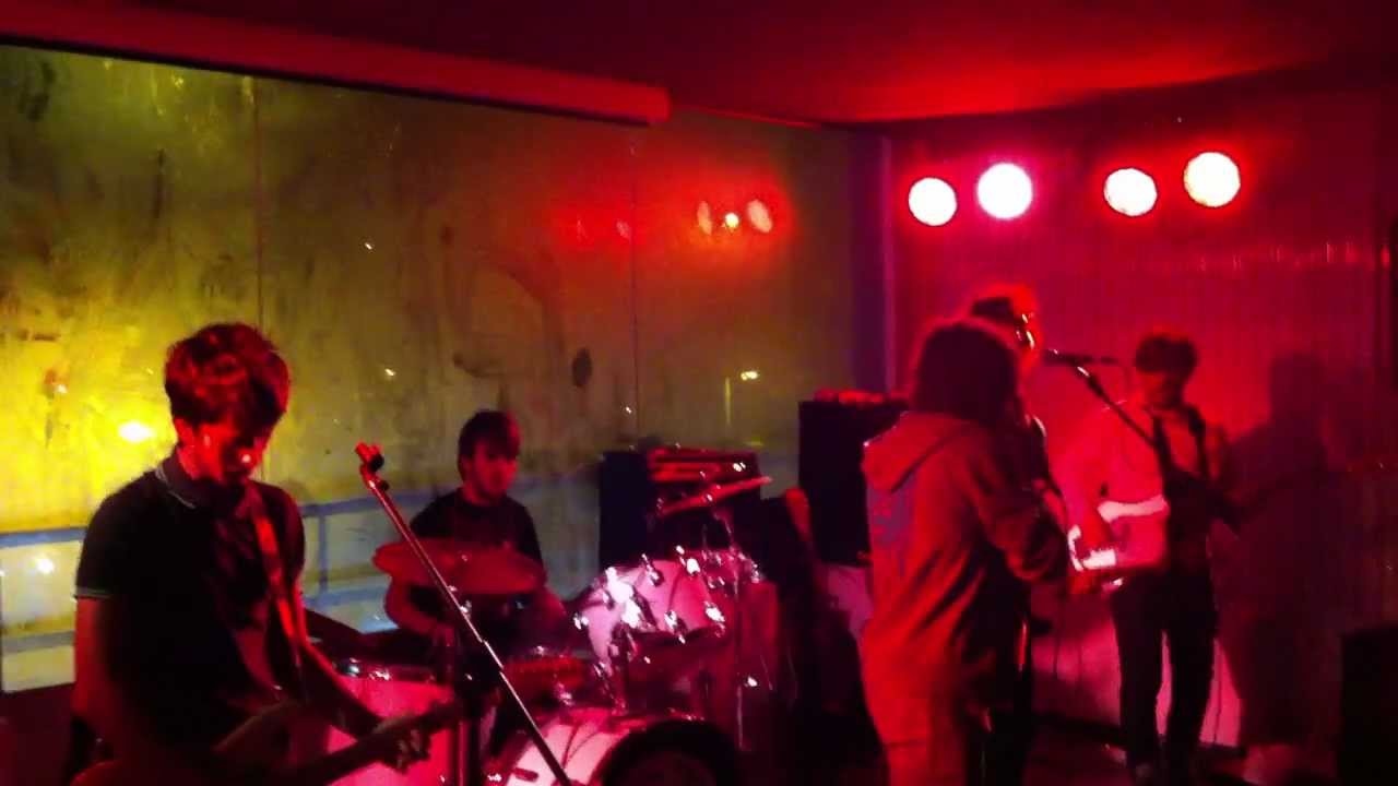 You Only Live Once (Cover The Strokes) - Cellar Birds (Espacio Joven 14-Enero-2012)