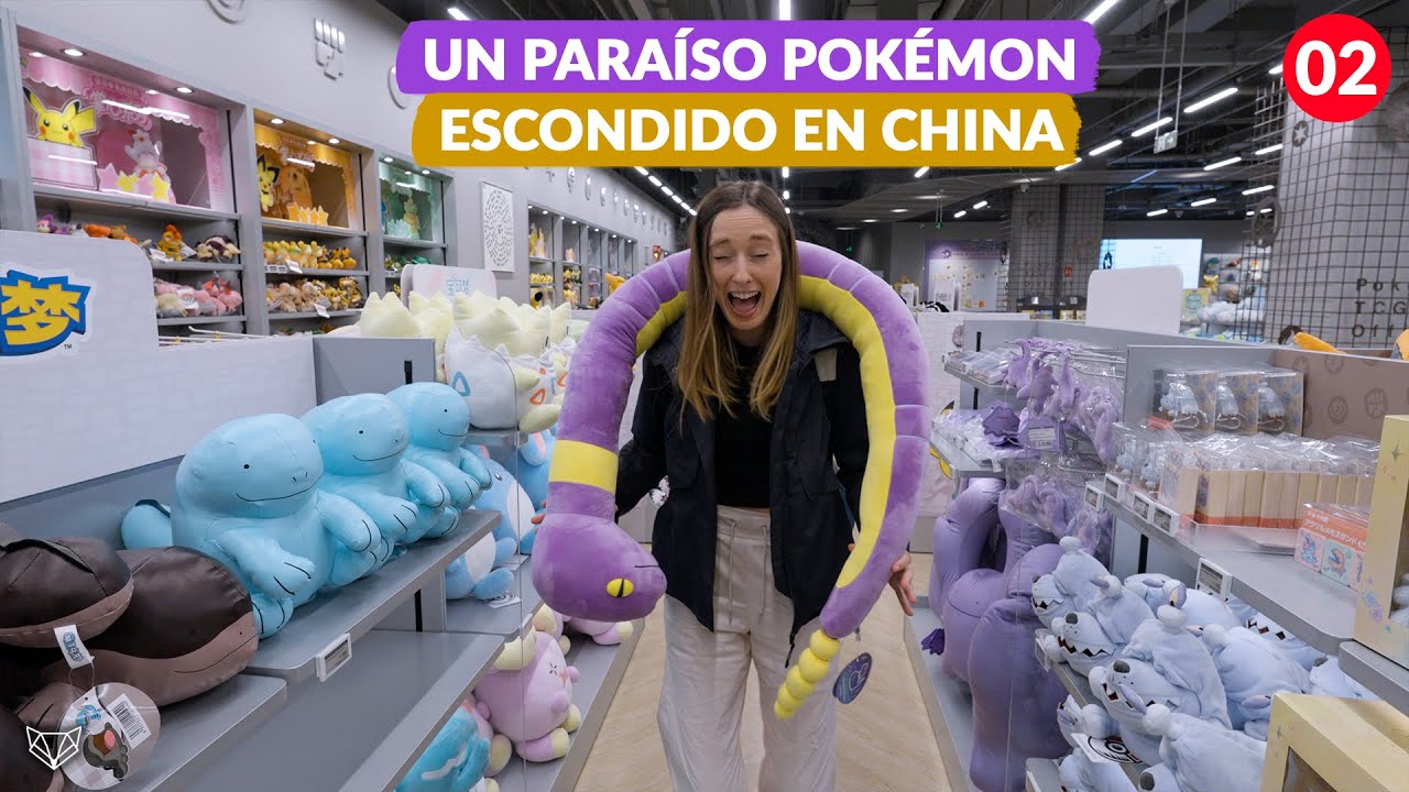 🤩 VISITAMOS LA TIENDA DE POKÉMON MÁS GRANDE DE TODO CHINA Y ES UNA LOCURA [Neludia]