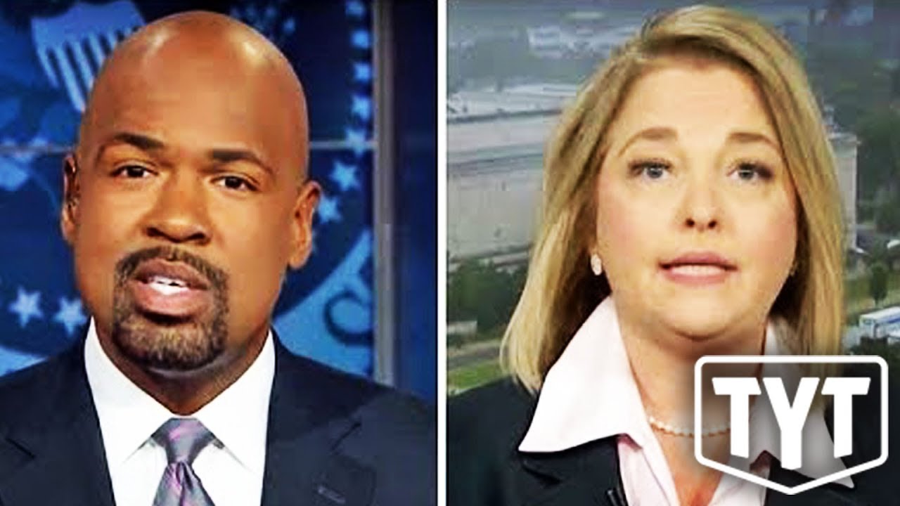 Trump Defender OWNED On CNN