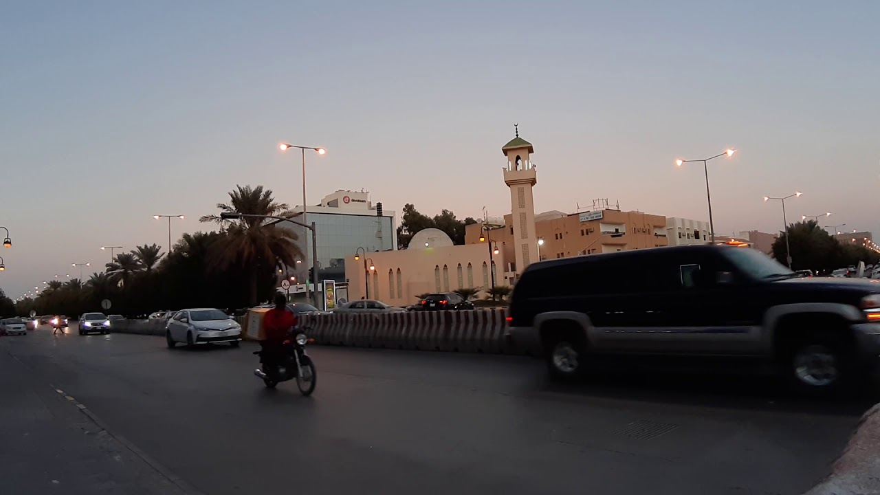 تقليد الشيخ عبدالمجيد السريحي     اذان المغرب بصوتي