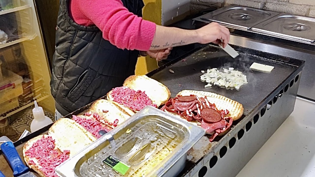 Хот-дог по-турецки, бутерброд с ветчиной и сыром | Турецкая уличная еда