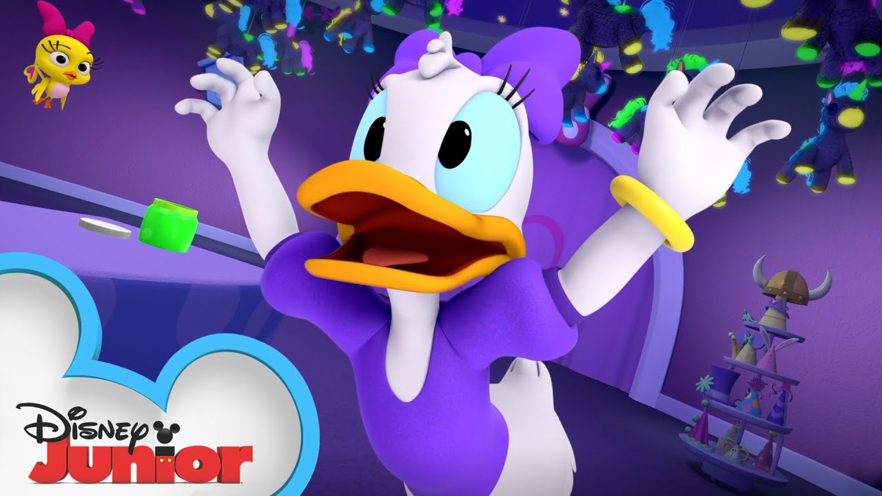 Minnie's Bow-Toons Halloween Short | Stink Monster 🦨 | 