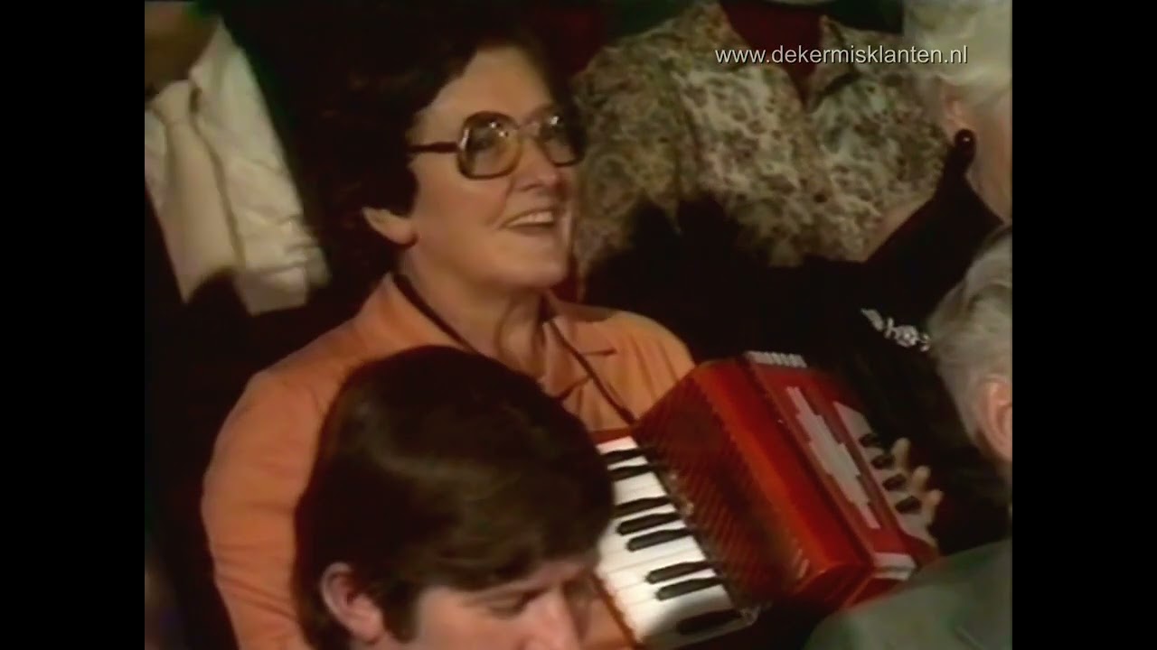 Carrousel Wals - Accordeon Parade (Vader Abraham Show 19-04-1979)