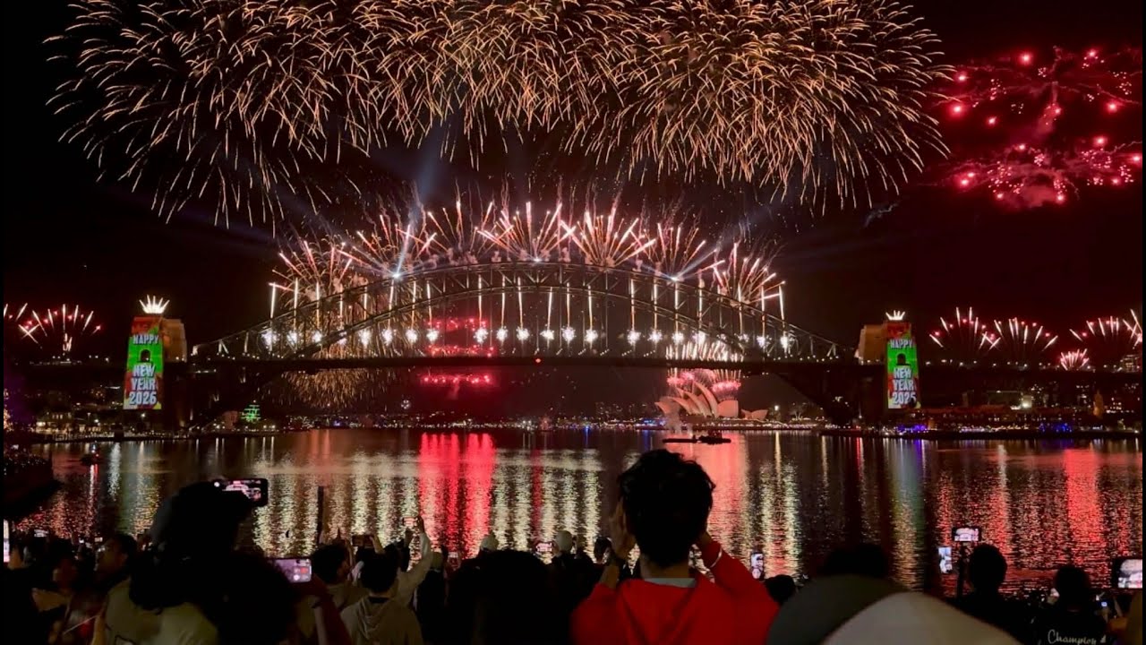 Sydney New Year Fireworks 2026 | Blues Point Reserve, North Sydney