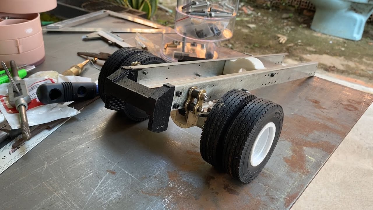 3D Printed Rc Truck 1/14 Part 7 ( Upgrade Leaf Spring And Workshop Build )