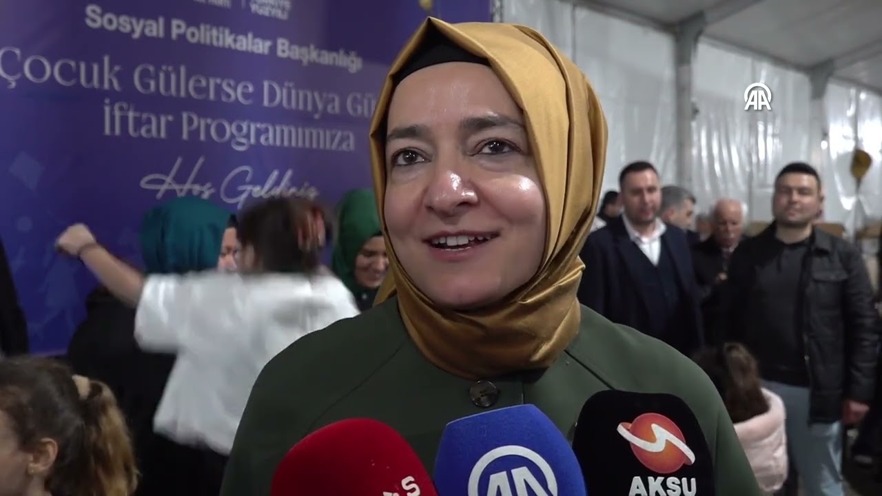 AK Parti Genel Başkan Yardımcısı Kaya, Çocuk gülerse dünya güler iftar programına katıldı