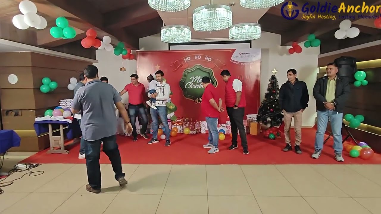 Balloon Burst Game Begins | Corporate Fun with Goldie Anchor 🎤🎄 | Christmas Party