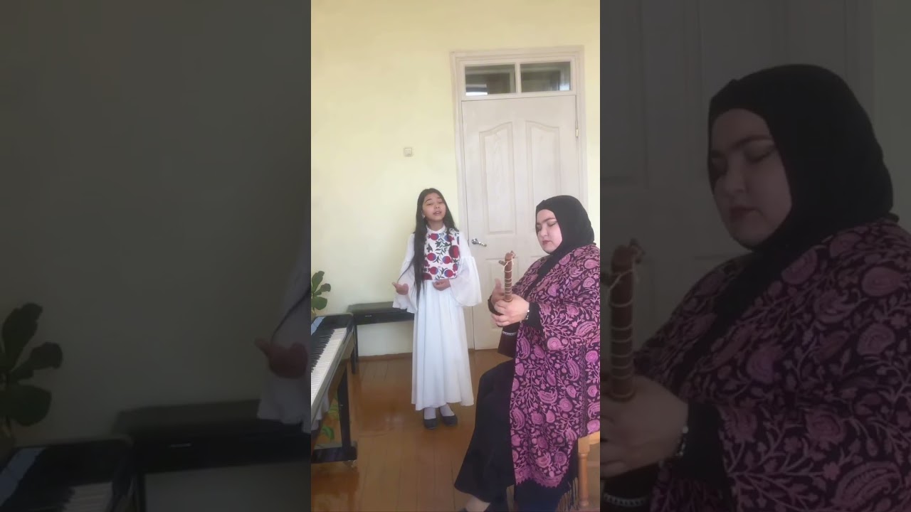 Samarqand shahar 1-son BMSM Anʼanaviy xonanda yônalishi ôquvchisi Ğulomova Diana 