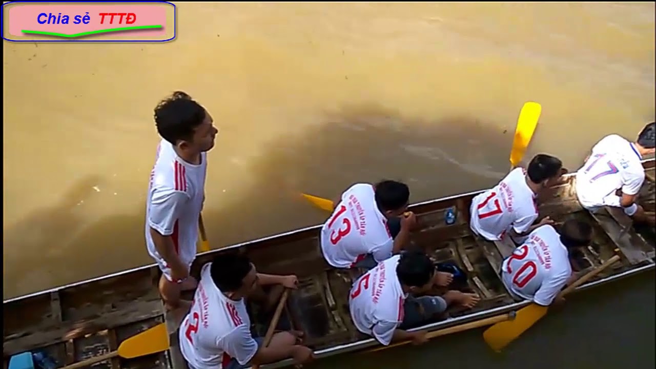 Đua thuyền trên sông Đồng Nai, mừng lễ Quốc Khánh 2-9-2018