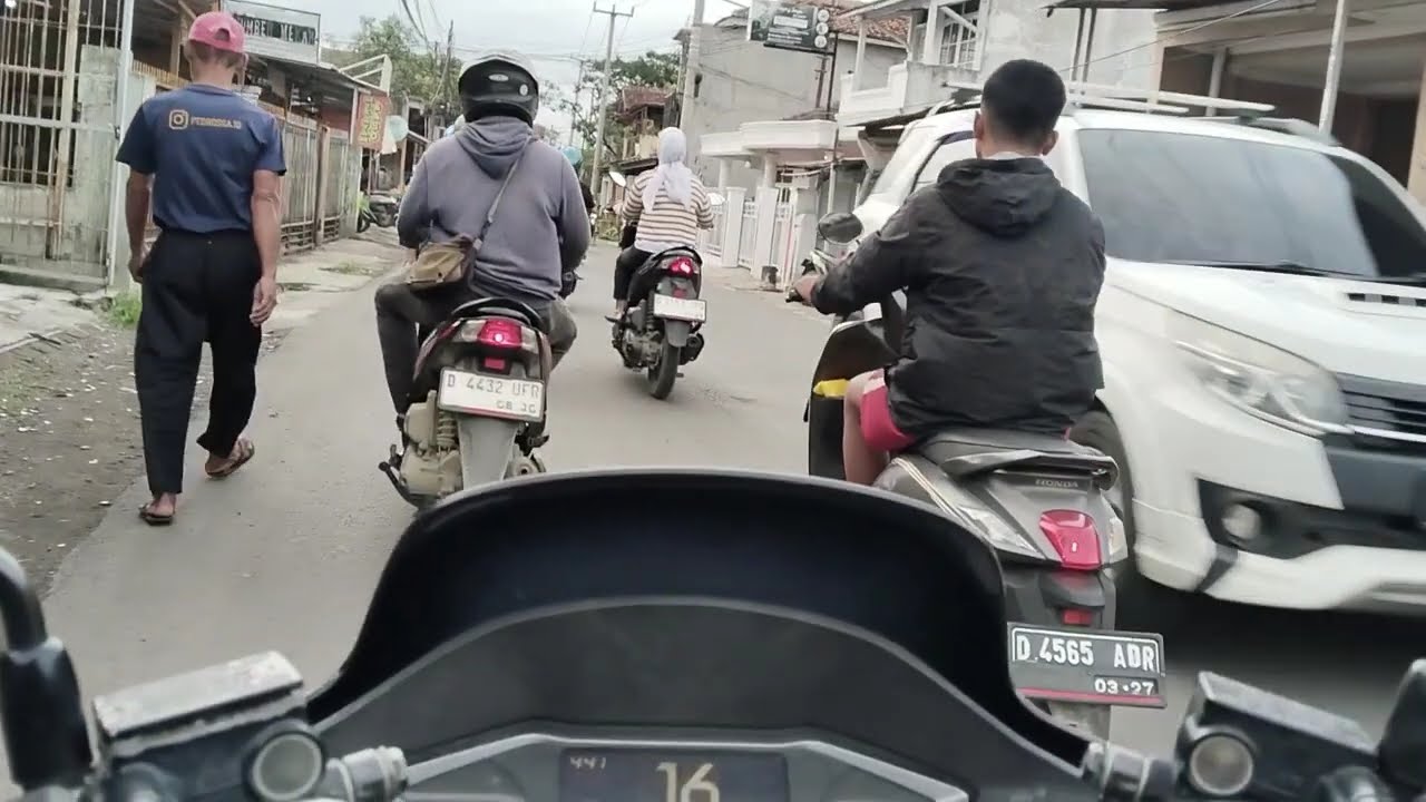 moto vlog - jalur cijagra -tama kopo indah #motovlog