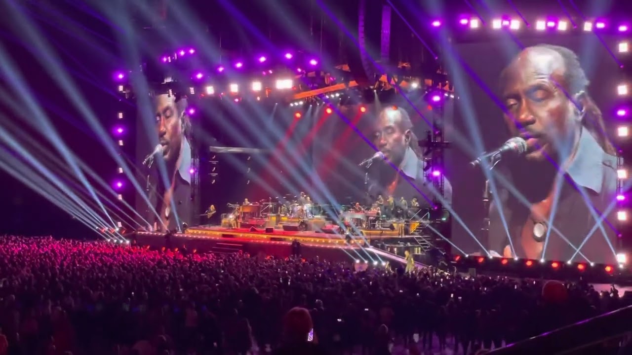 Bruce Springsteen & THE E STREET BANDE - Out in the street