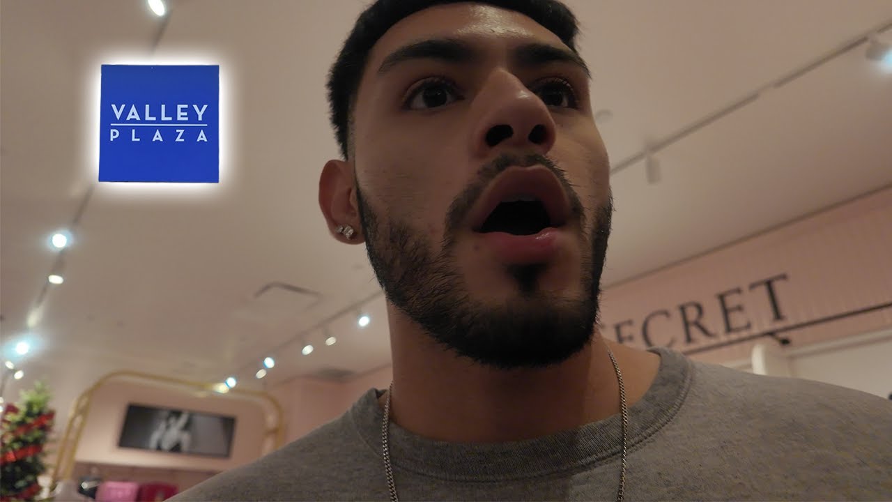 VLOGMAS DAY 1: BLACK FRIDAY SHOPPING AT VALLEY PLAZA MALL IN BAKERSFIELD!!