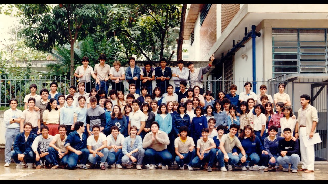 Colegio San Luis Promoción 1985.