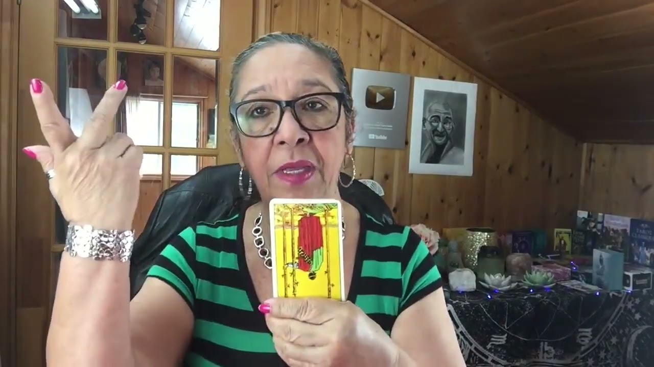 ACUARIO  TRISTEZA PARA TU EX, PUES AHORA SOLO TIENES OLVIDO PARA DARLE  TANTO QUE LE AMASTE Y AHORA