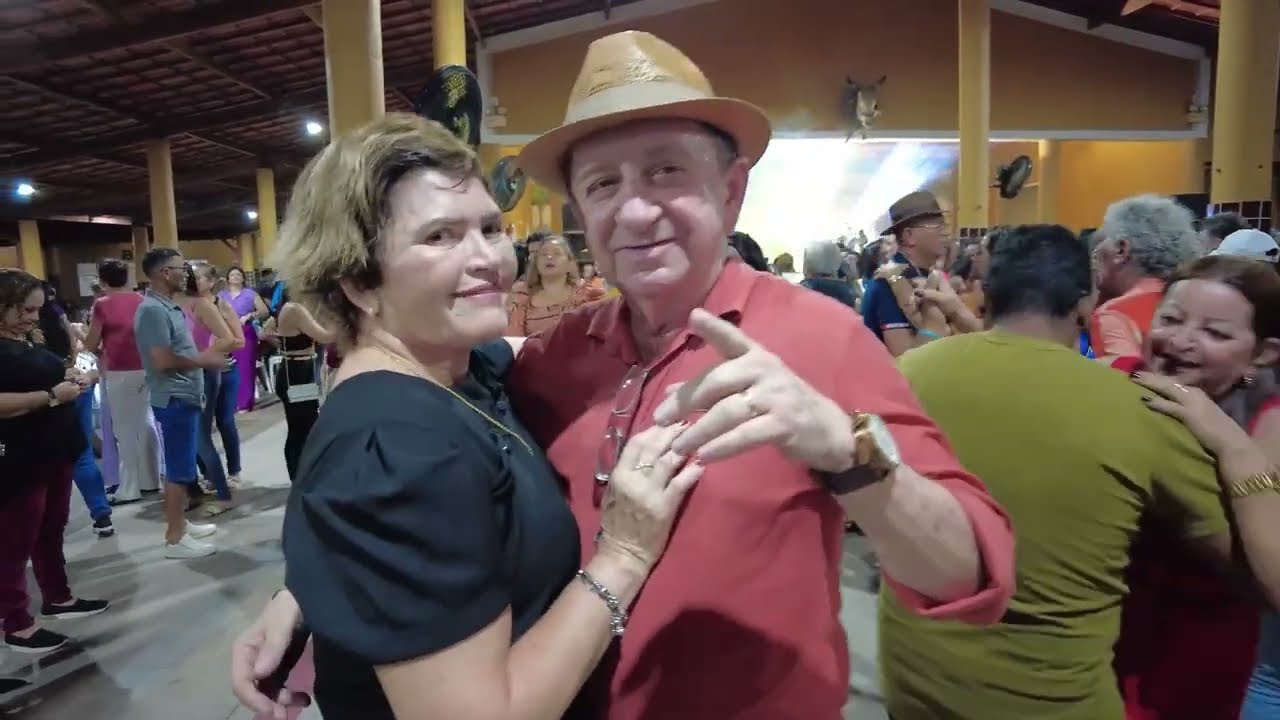 E forró Kutuka seu menino no sítio da vovó joia no dia 26/05/2024 Filmado em 4K