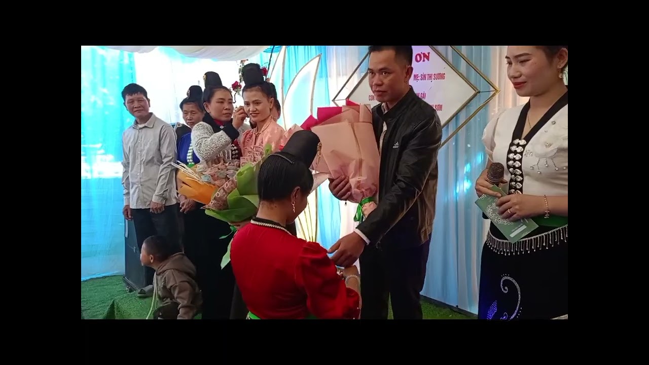 Mừng lễ tạ ơn cô dâu thúy xâm và chú rể hoàng trường. Dân tộc kháng ban hin 1 