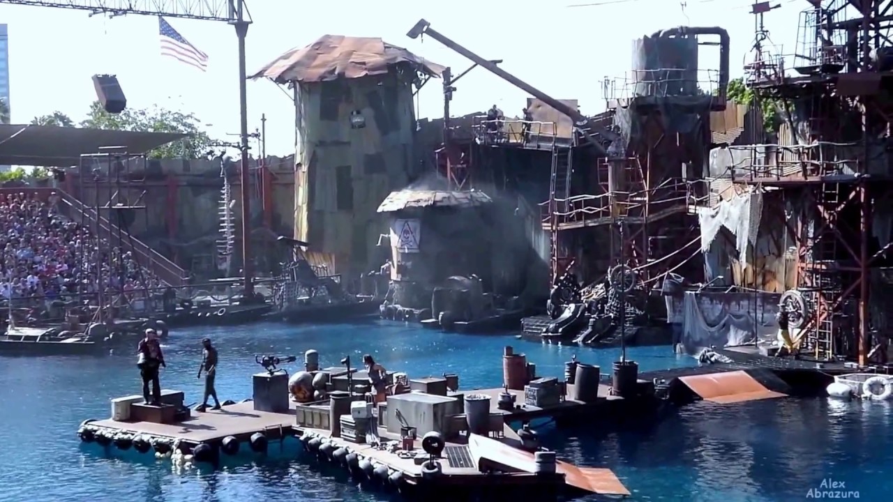 WaterWorld Stunt Show 2017 at Universal Studios Hollywood. Always special & unique!