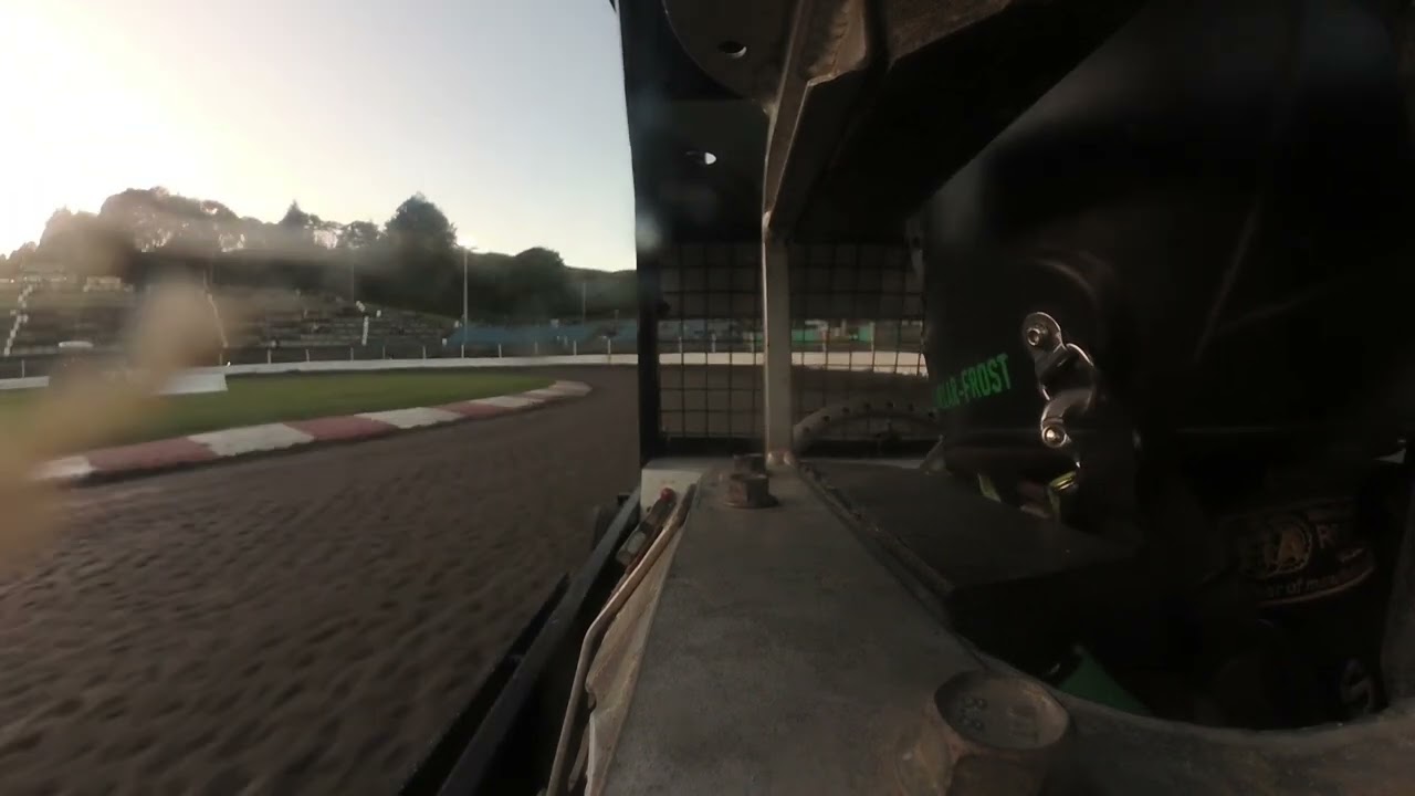 Paradise valley speedway Race 1 