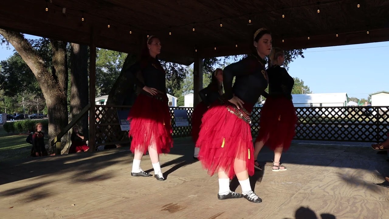 Celtic Belly Dance - Irish and belly fusion piece performed to bagpipe music - Oct 16 2022