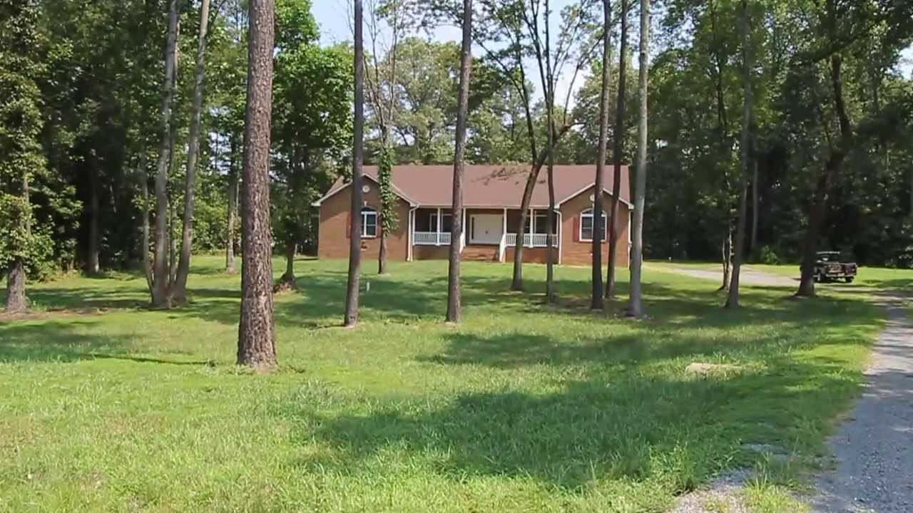 Large Rancher on Private Lot with MASSIVE Rooms & 90% Wood Floors ++ Henrico VA++