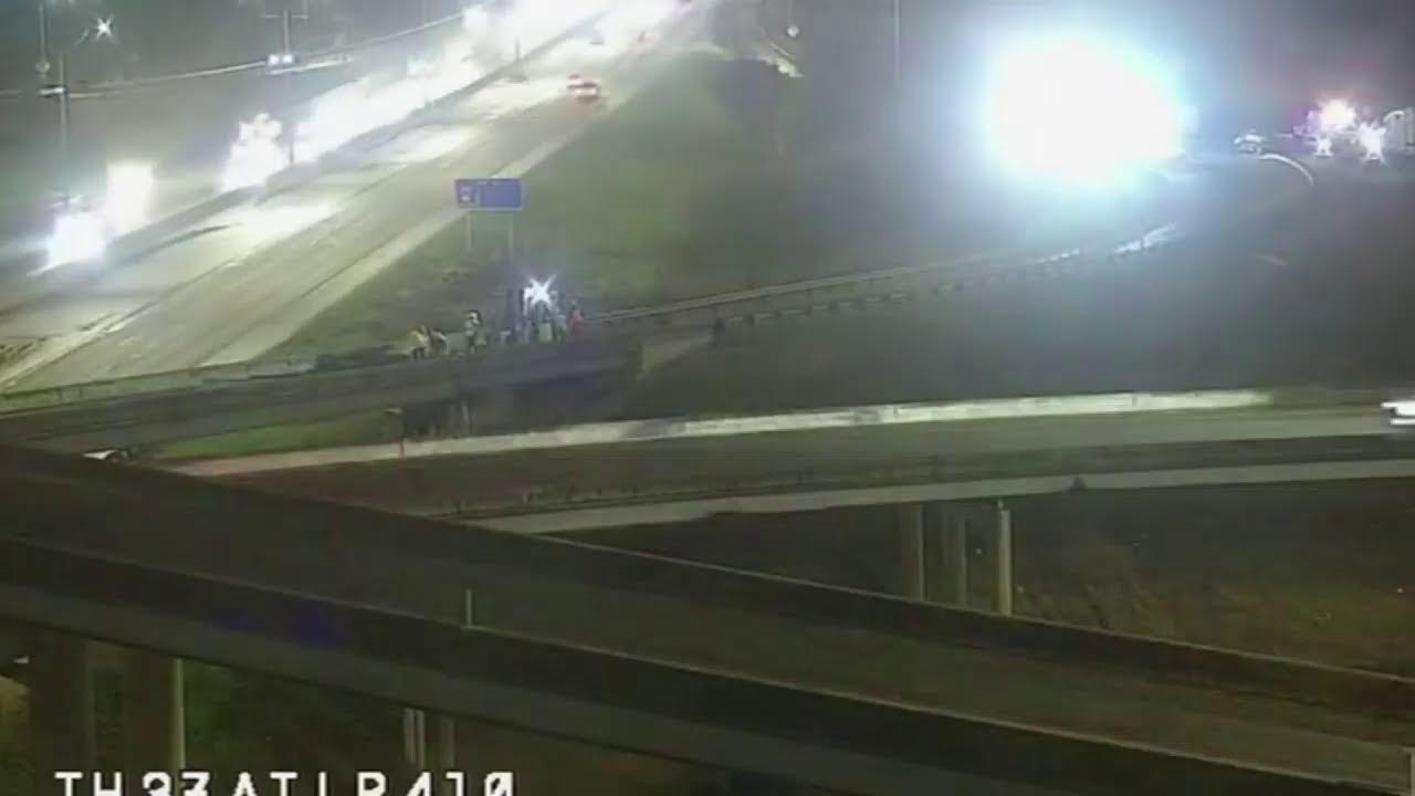 TRAFFIC ALERT: Loop 410 Southbound ramp onto I-37 closed due to 18-wheeler crash