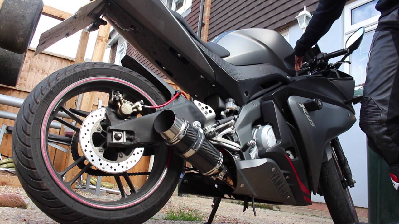 Yamaha YZF R125 200mm Delkevic Full Exhaust System sound and flyby