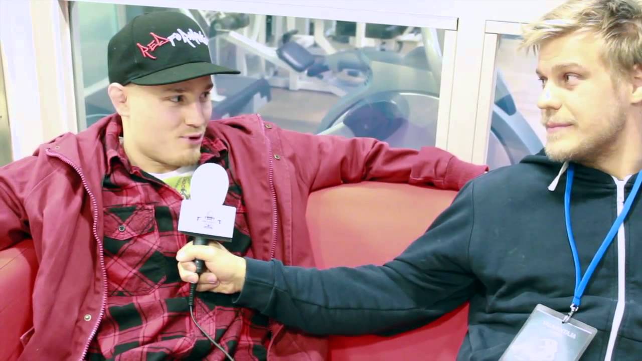 H&auml;kkiradio bongaa - Ville Heikkonen