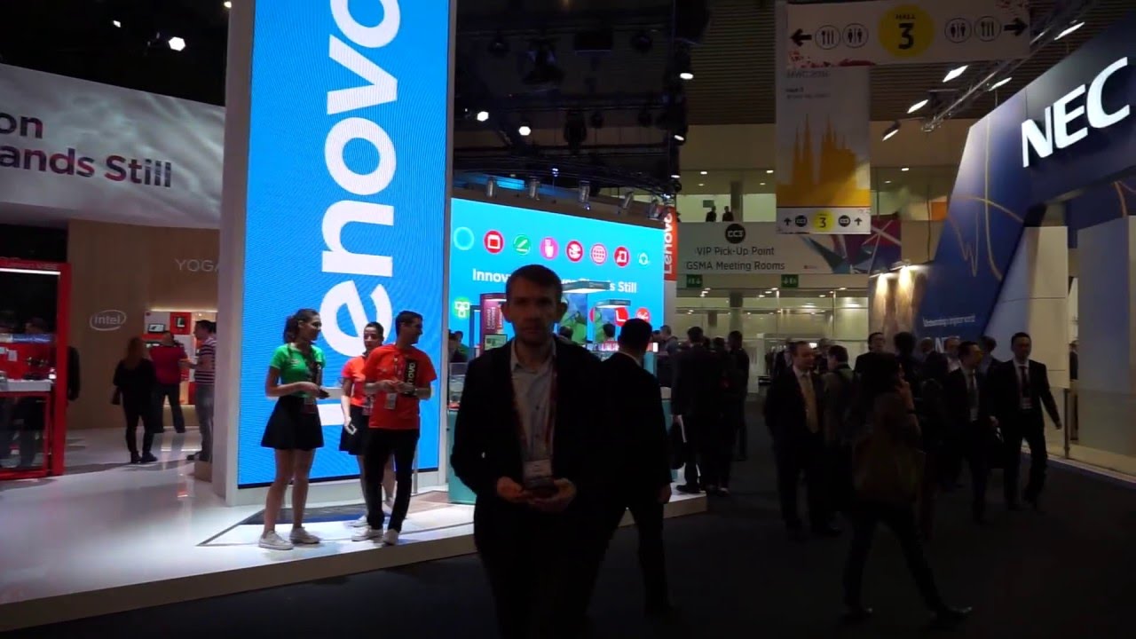 Cтенд Lenovo на MWC 2016