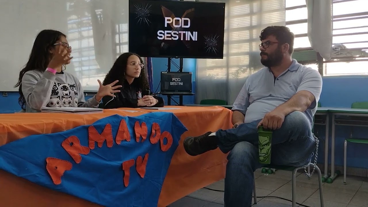 Entrevista com o professor Emerson Alves da Eletiva News