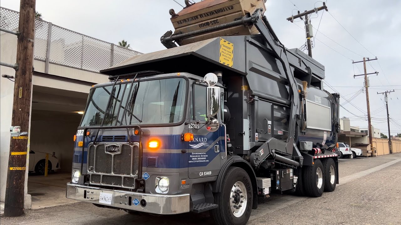 Oxnard Environmental Services: Autocar ACX Amrep Hardox FL 22205