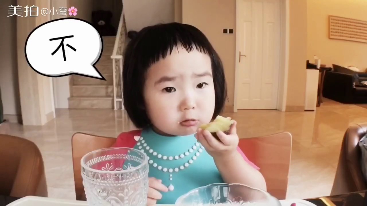 Foodie XiaoMan 超萌小吃貨～小蛮殿下吃早餐講英文😝  #30個月 #xiaoman