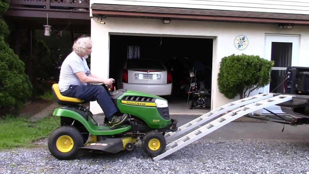The Right Way to Load a Lawn Tractor on a Truck
